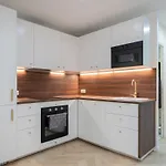 Apartment Beautiful 3 Rooms, Carre D 'or