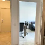 Lympia - One Bedroom Near The Port