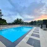 Le Cap Amazing View Riviera Apartment