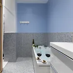 Lavie Maison Sauna And Hot Tub Seaside Apartment Nice
