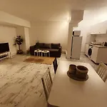 Grand et beau studio de 63 m