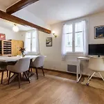 Chic Old Town Apartment Nice