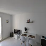 Apartment Center - 2 Person Nice
