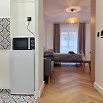 Apartment Charming In *
