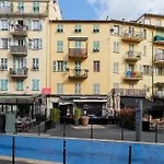 Coquet studio place du pin