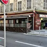 City Center Studio - 1 Min Train Station & Main Street