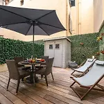 Charme Nicois Avec Terrasse En Ville