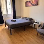 Hype-Center Balcony 3Br Ac Near Tram For6 Guests