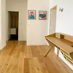 Seafront Apartment For 6 Promenade Des Anglais