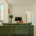 Apartment Magnan, Proches Et Tramway