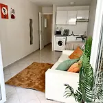 Riviera - Balcon Et Wifi Apartment