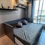 Apartment Charming With Terrace In *