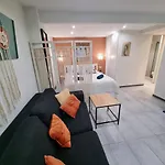 Spacious Full Of Charm, Recently Updated Apartment Nice