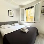 A Ot Cocon D Augustin Old Town Center Apartment *
