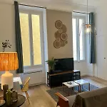 Apartment Agreable Dans Le Coeur Du Vieux-nice *