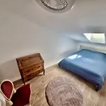 Lofty Hideout With 2 Bedrooms