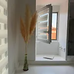 Renovated Luxury Cocoon Place Massena Apartment *