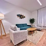 Rf102 - Magnifique Et Spacieux 3 Pieces Apartment