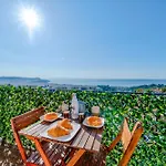 Apartment Panoramic Sea View Of The French Riviera, Parking *