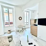 Apartment Nest In