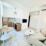 Nest In Nice