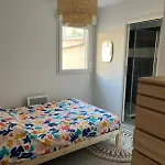 Nice 2 Charming Rooms Close To Port And Transport