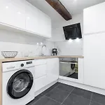 Charmant Petit 2 Pieces Dans La Vieille Ville