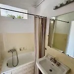 Beautiful T2 With Balcony Near Downtown