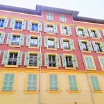 Flamingo Studio 2Pax-Wifi-Nice Port