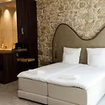 Notre Dame Hotel - Self Check-In