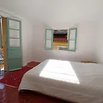 Apartment Bright With Balcony In Nice