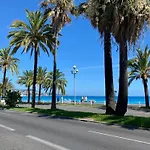 Et Salsa, Promenade Des *