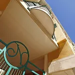 Port Nicea Residence