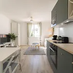 Pf2 Joli Studio, Proche Tramway