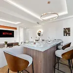 Apartment Luxueux, Spacieux Dans Le Quartier Du Port Nice