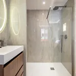 Luxueux, Spacieux Dans Le Quartier Du Port Apartment *