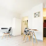 Bright And Cozy Studio 2 Min Walk From Beach And Promenade Des Anglais