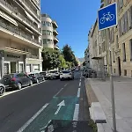 Large Studio 7 Minutes From Beach