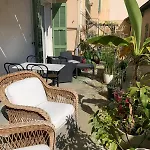Et Terrasse Centre Apartment