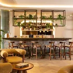 Le Noailles Gare Hotel