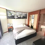 Goldstar Apartments & Suites