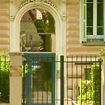 Happy Home Spacieux Studio En Dernier Etage Avec Balcon A 5 Minutes A Pieds Du Vieux Nice Et De La Mer Quartier Dubouchage