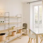 Cassini 2 Pers Hyper Center Wifi Apartment