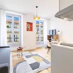 Charming Center 406 Apartment *