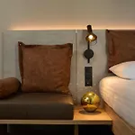 Moxy Nice