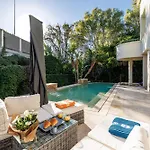 Marie -pool - Garden-close To -parking *