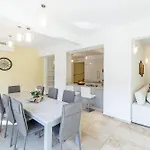 Marie -pool - Garden-close To -parking *
