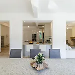 Marie -pool - Garden-close To -parking * Nice