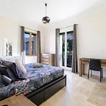 Marie -pool - Garden-close To -parking Villa