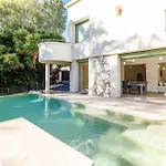 Marie -pool - Garden-close To -parking Villa *